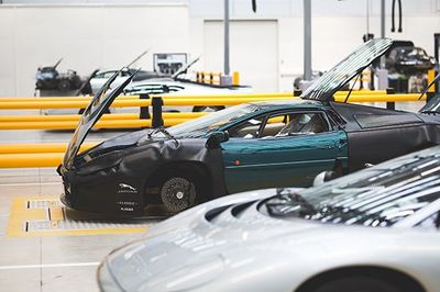 捷豹路虎經(jīng)典車工廠在英國(guó)考文垂正式落成，推動(dòng)經(jīng)典車網(wǎng)絡(luò)工程發(fā)展